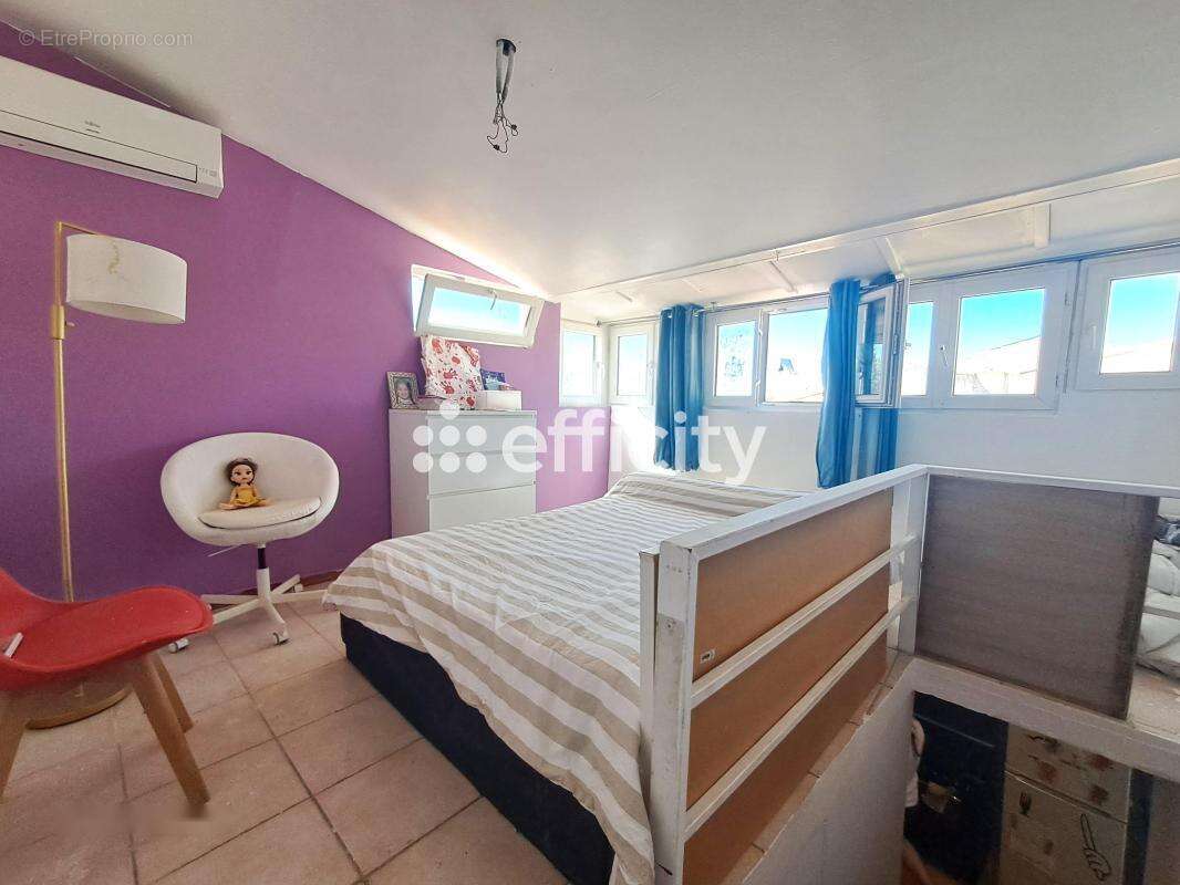 Appartement 260 m² à Berre-L'etang  - photo 21