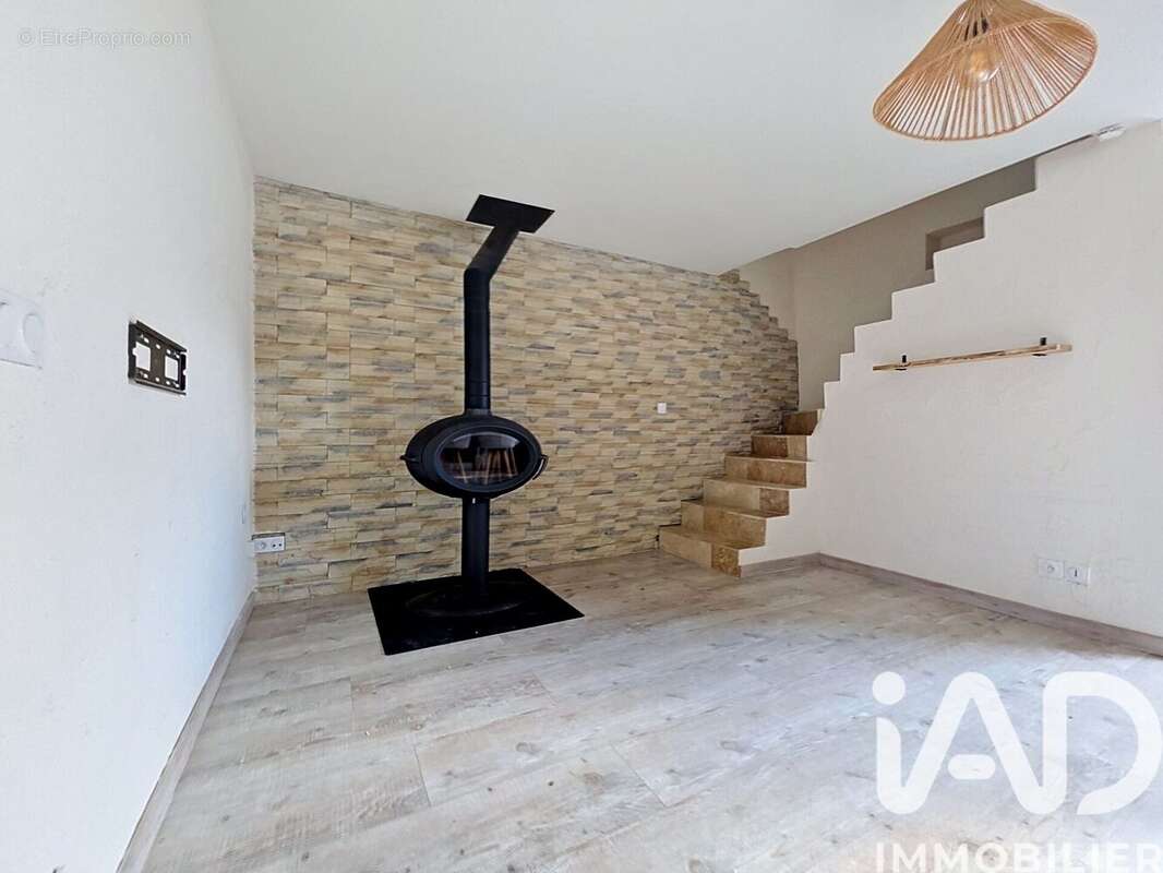 Photo 5 - Maison à GUEREINS