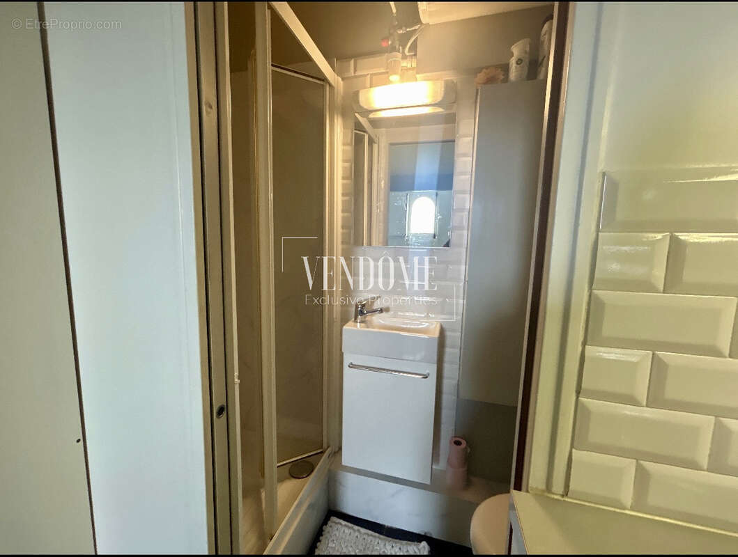 Appartement à PARIS-7E