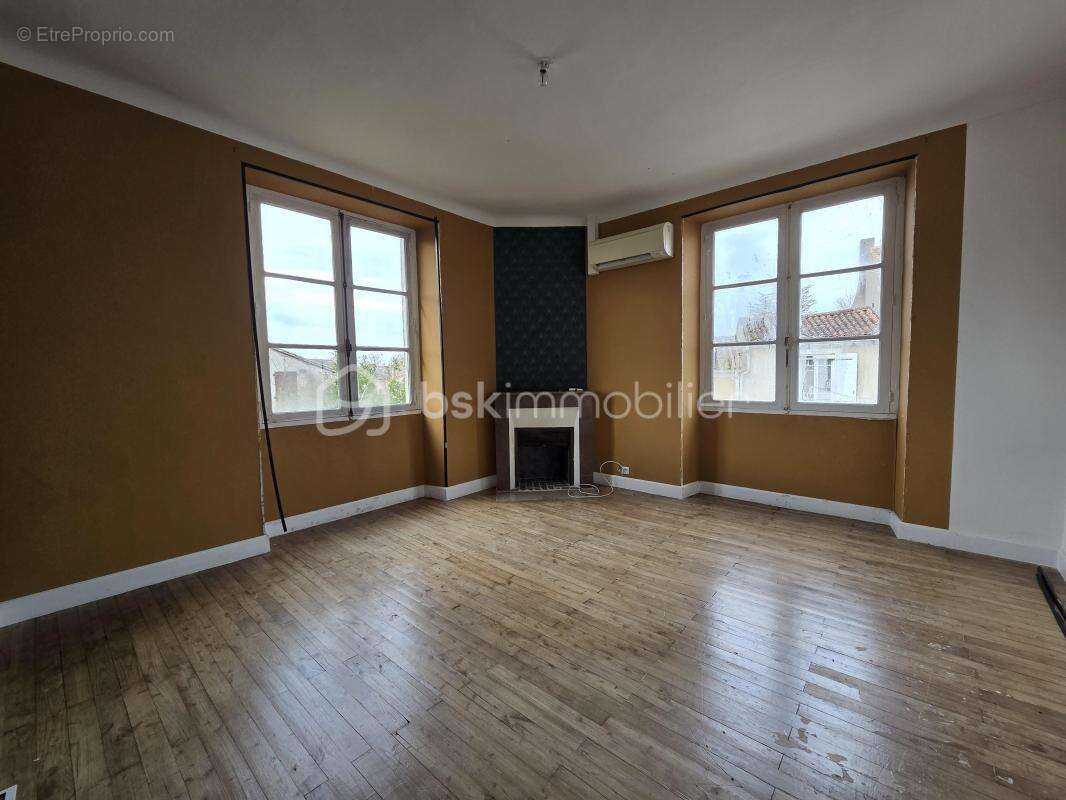 Maison à PAIZAY-NAUDOUIN-EMBOURIE