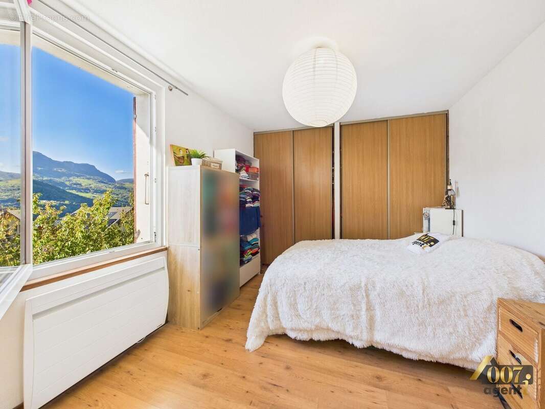Appartement à VENTHON