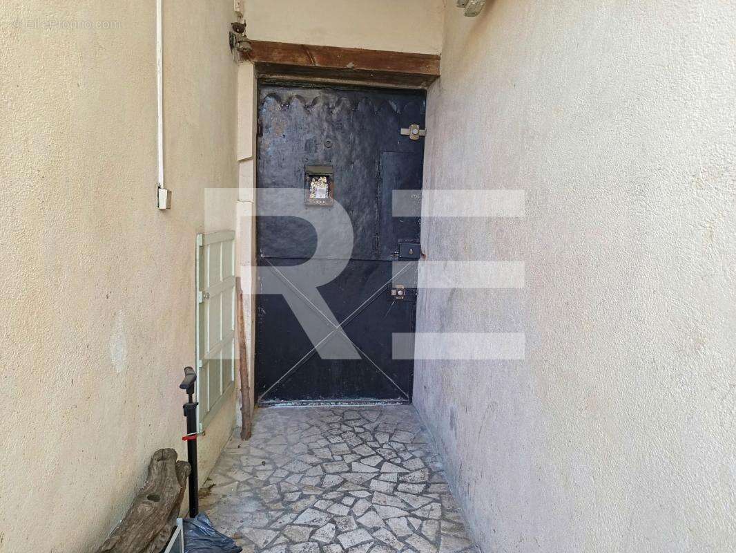 Maison de ville 140m2  avec cour 80 m2 quartier recherché - photo 7