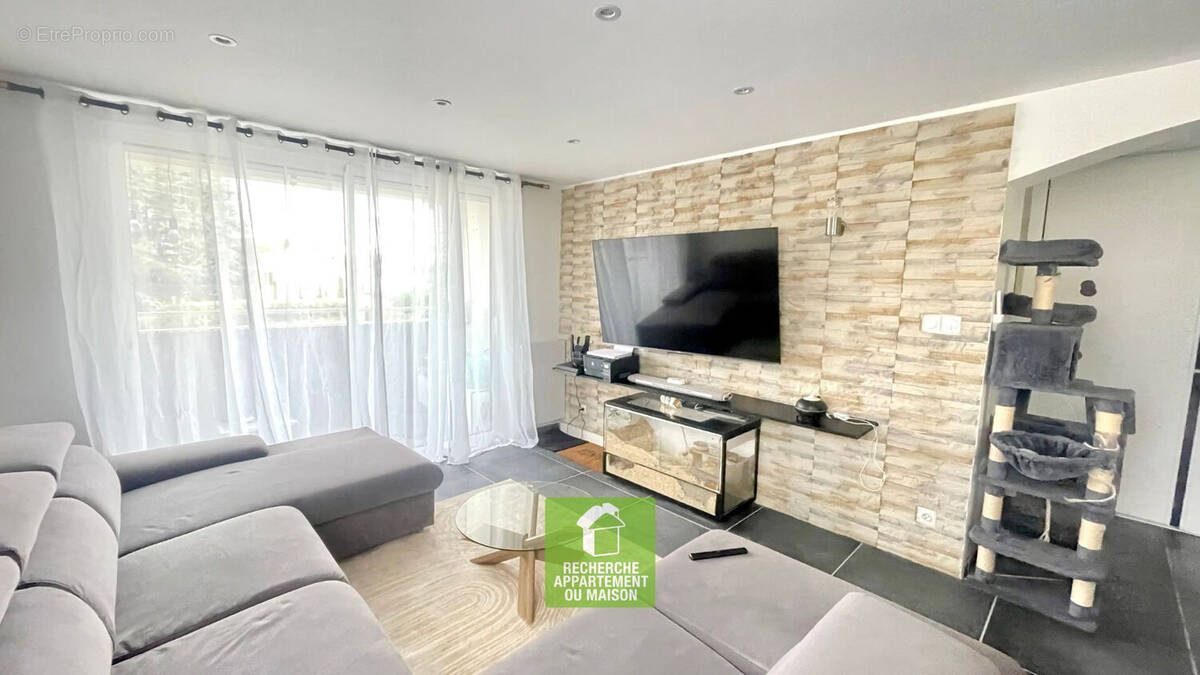 Appartement à LA VERPILLIERE