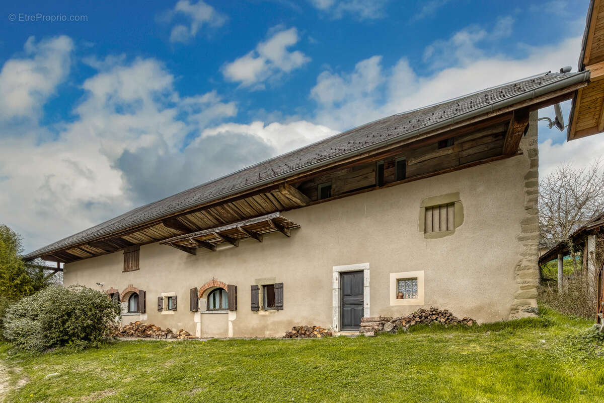 Maison à ALBY-SUR-CHERAN