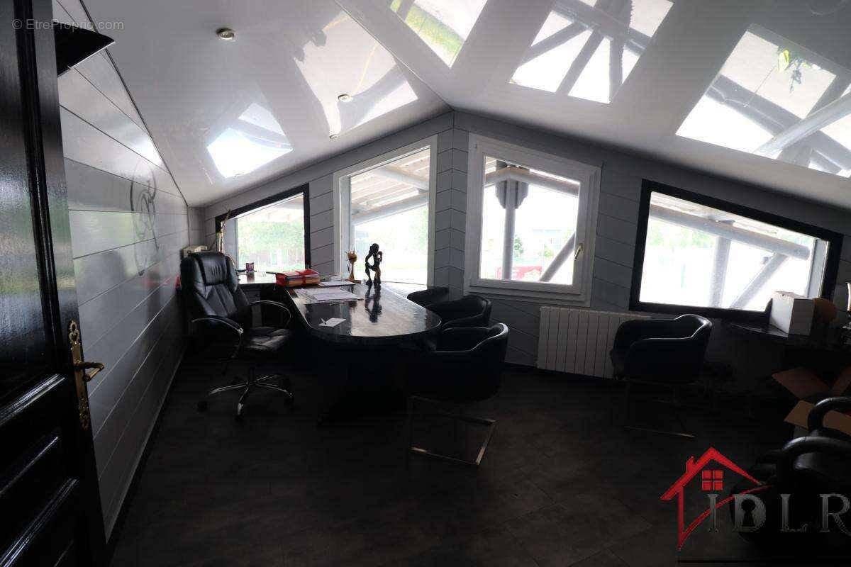 Commerce à PONTARLIER