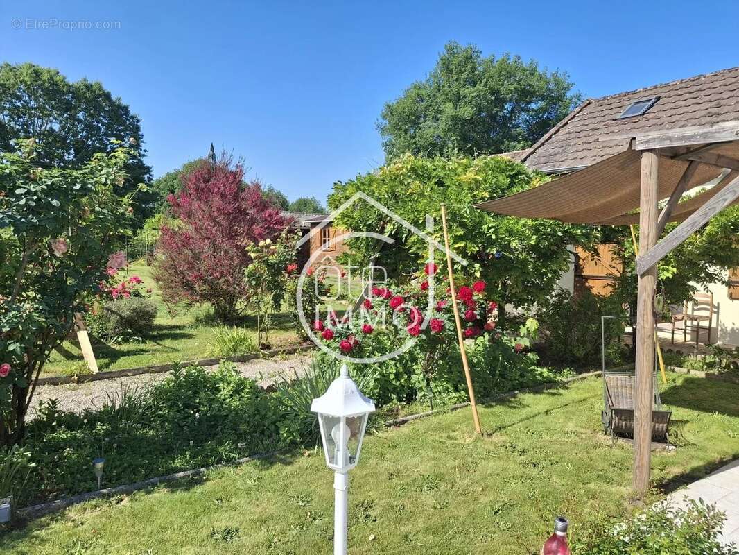 Maison à MOULEYDIER