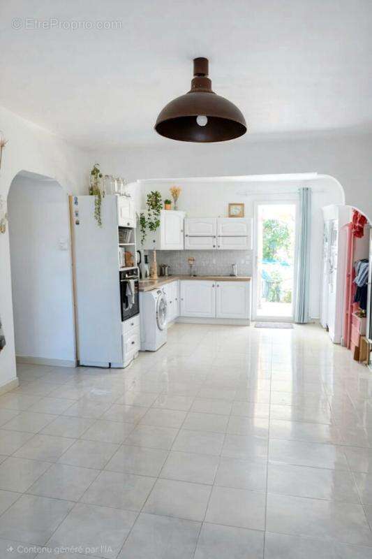 Maison La Seyne Sur Mer 6 pièce(s) 160 m2 a 489000 EUR - photo 10