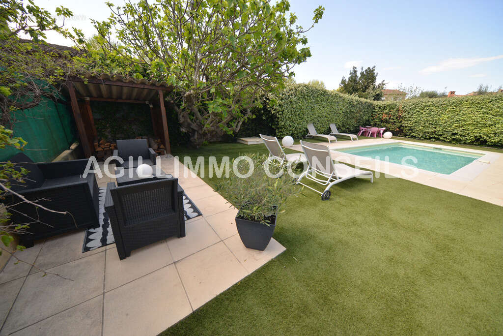 Maison à PUGET-SUR-ARGENS