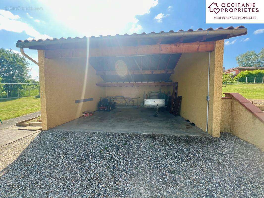 Maison à LEZAT-SUR-LEZE