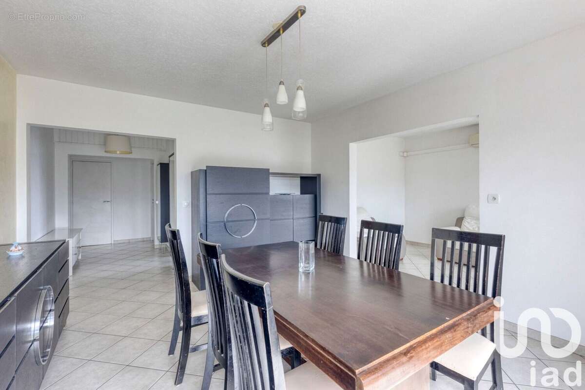 Photo 3 - Appartement à LE PONT-DE-CLAIX