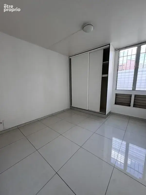 Appartement T4 (99m2) - Haut du Port, Fort-de-France - photo 7