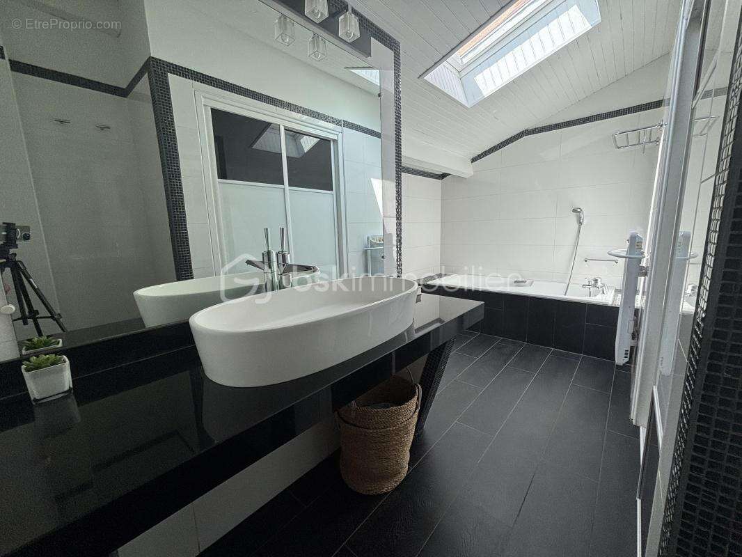 Maison à FONTENILLES