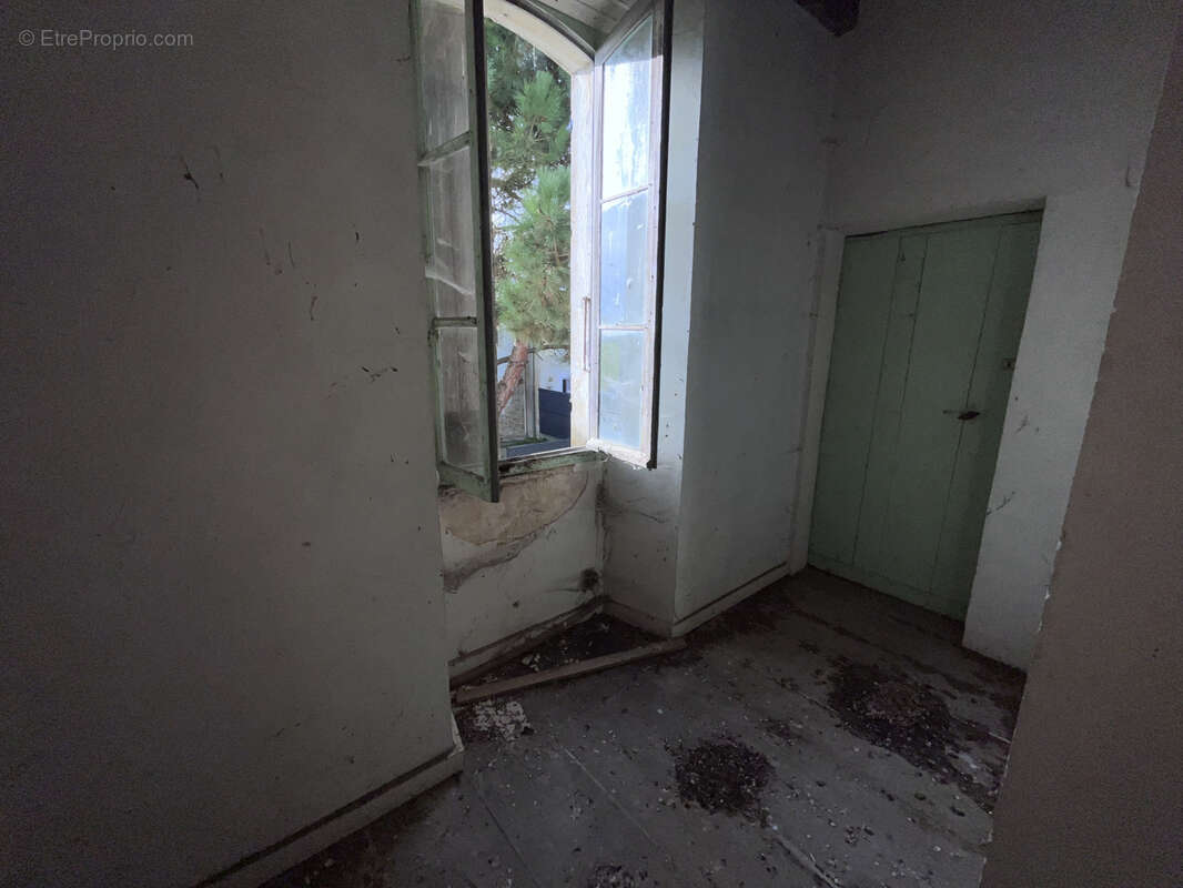 Maison à SAINT-SIGISMOND-DE-CLERMONT