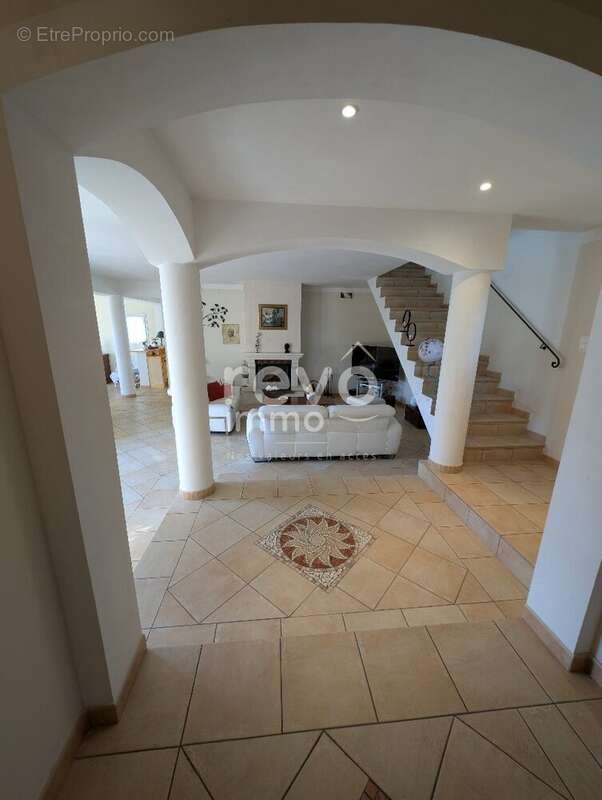 Maison à VAISON-LA-ROMAINE