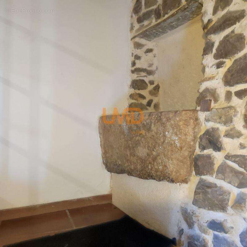 Maison à SAINT-JEAN-DE-SERRES