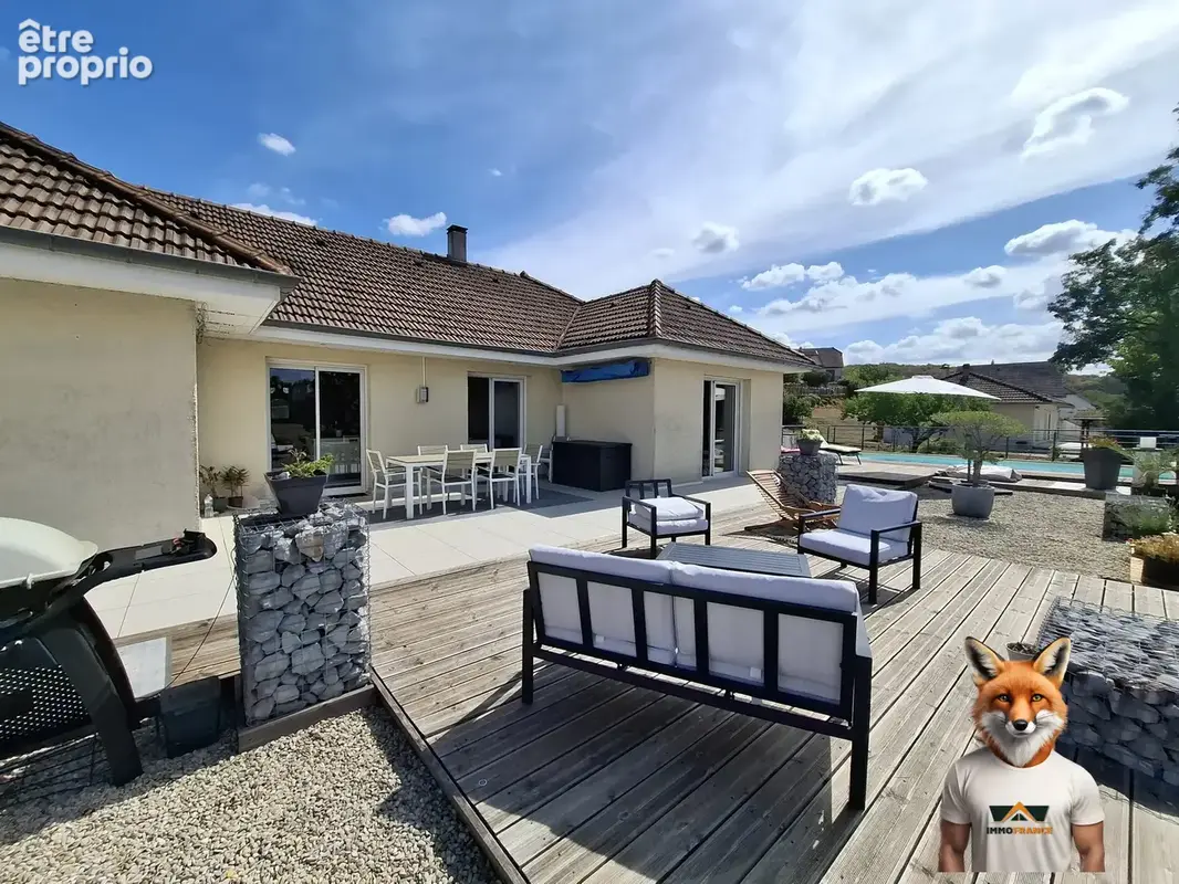Maison 190 m² à Montferrand-Le-Chateau  - photo 2