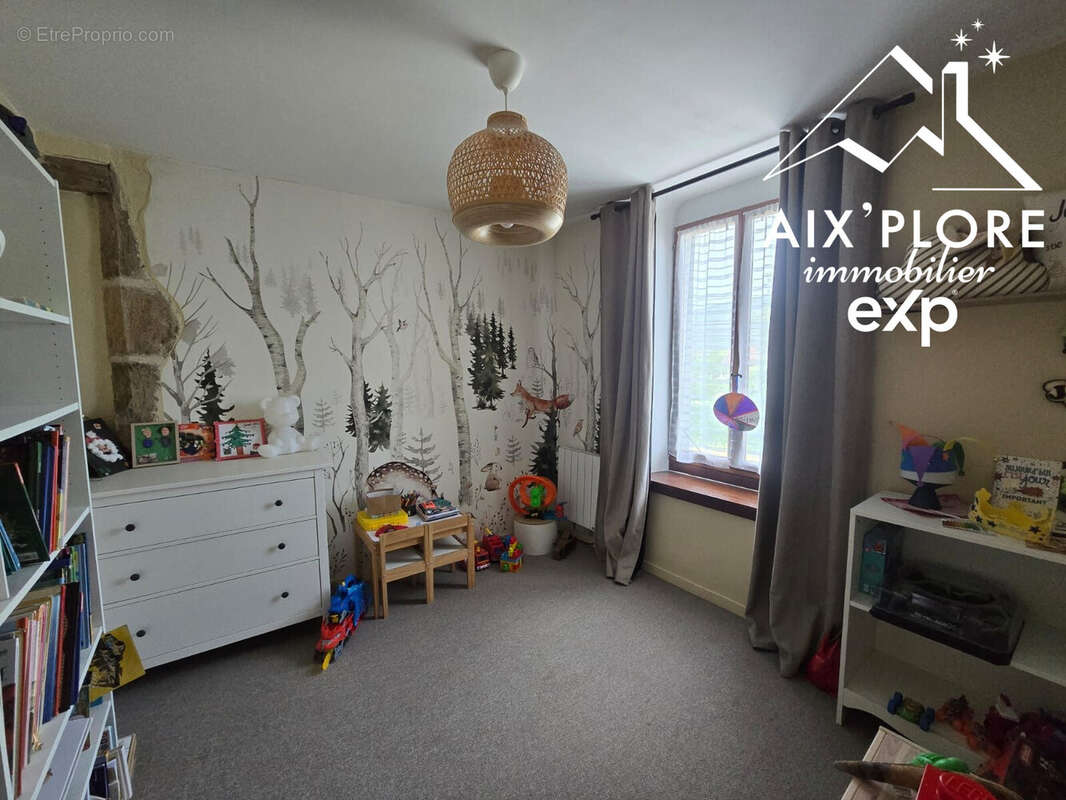 Maison 156 m² à Yenne  - photo 8
