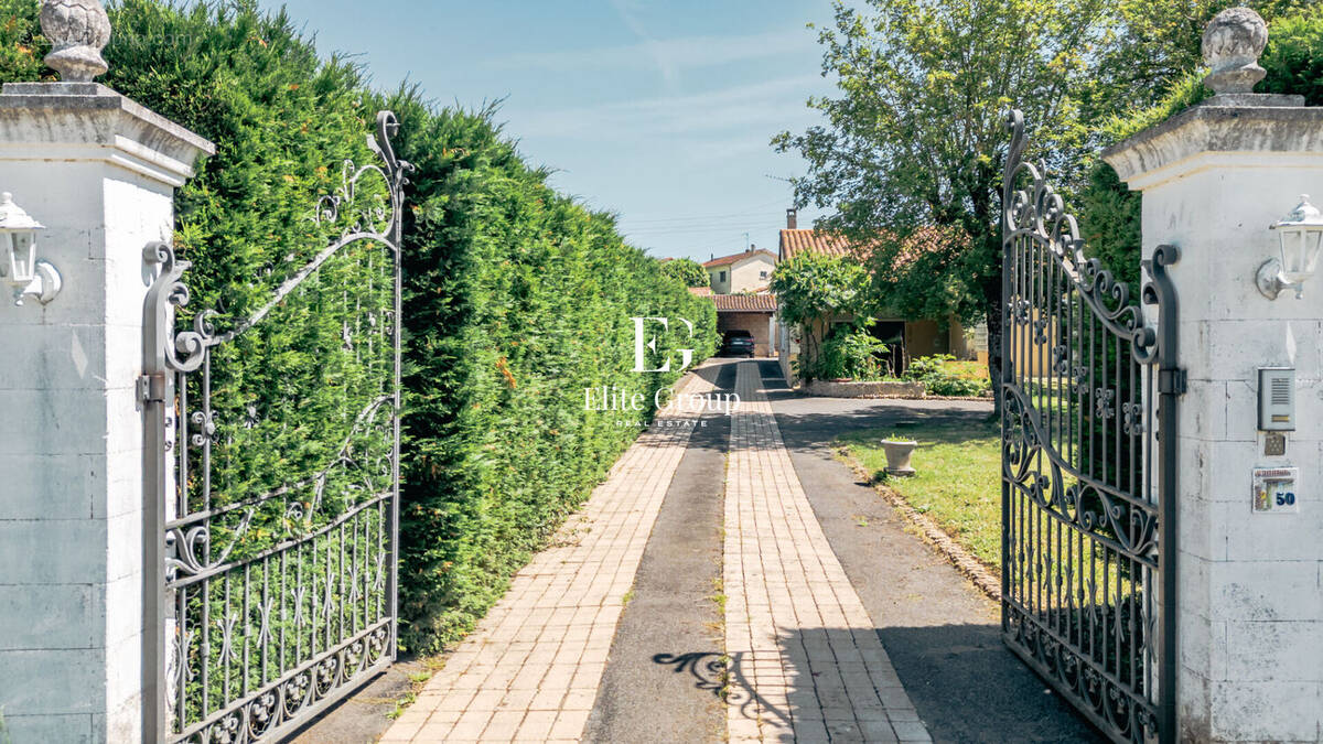Maison à LINARS