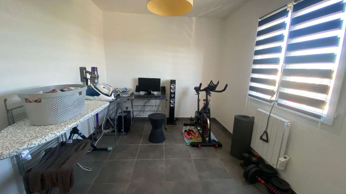 A vendre villa T5 de 158 m2 avec garage et piscine sur une parcelle de 1060 m2 à Narbonne - photo 14