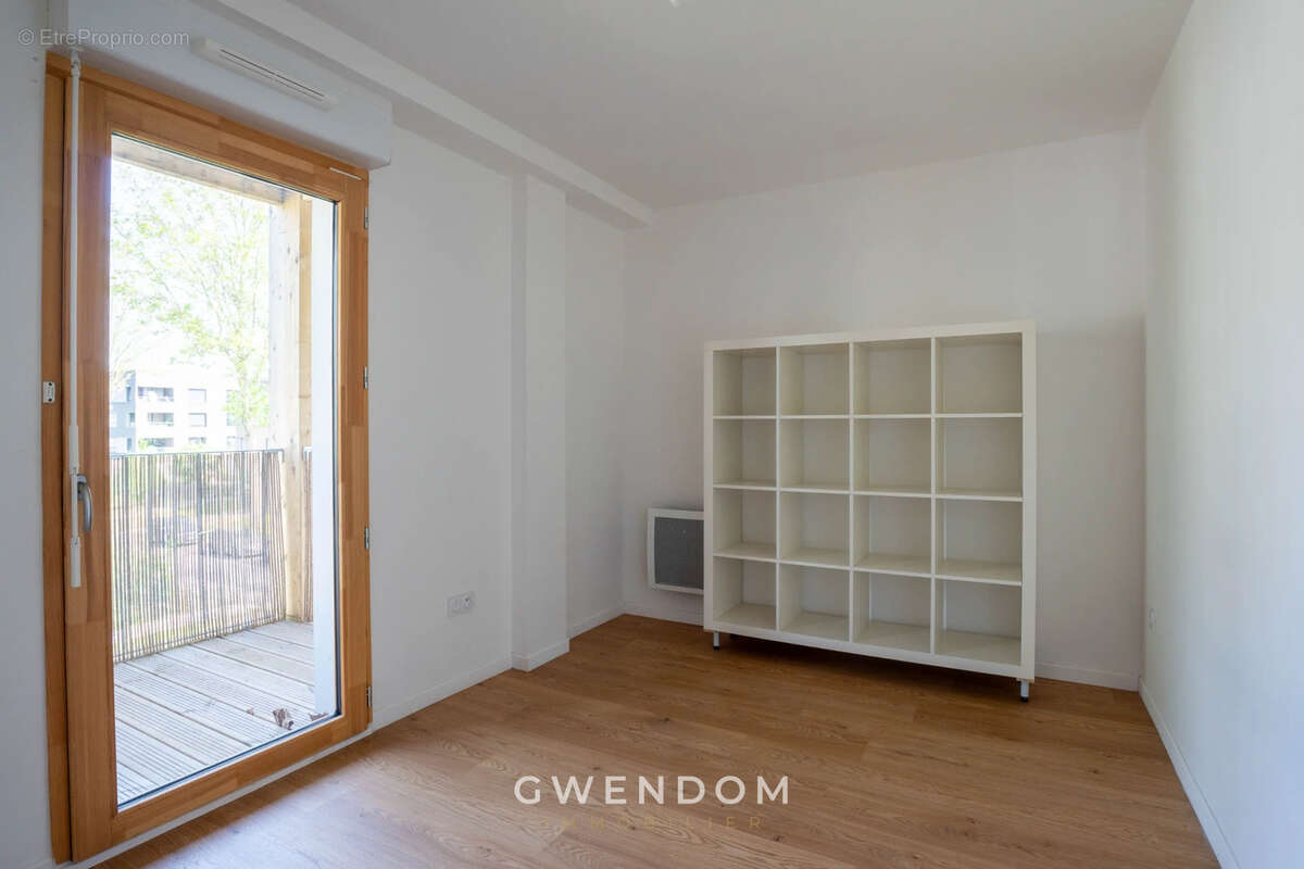 Appartement à TORCY