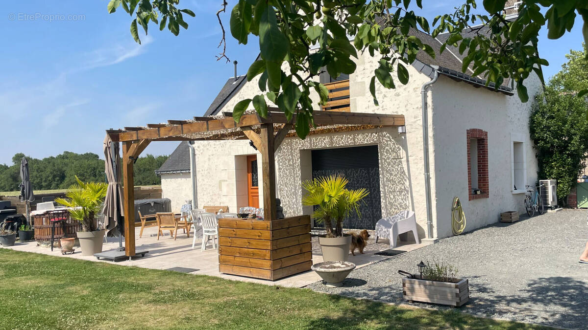 Maison à METTRAY