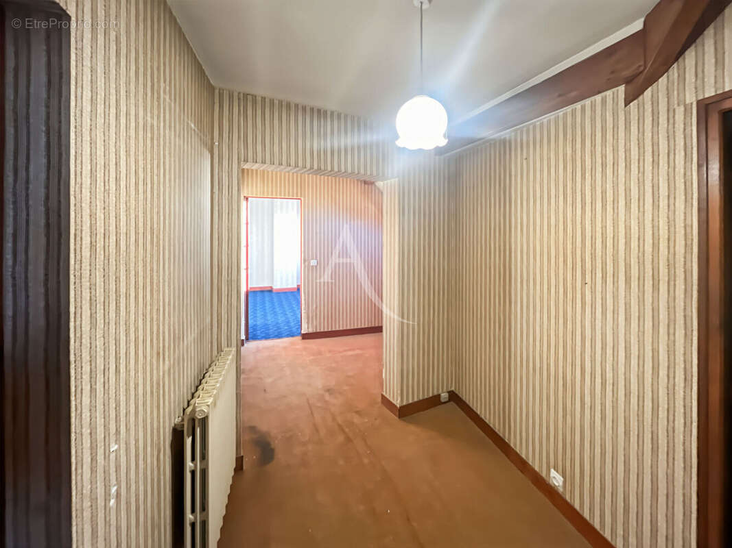 Maison à LES MUREAUX