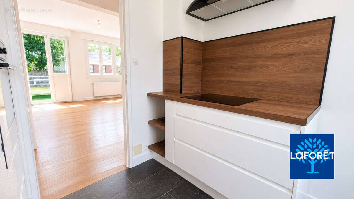 Appartement entièrement rénové   55 m²   2 chambres   Balcon   Parking sécurisé   Hypercentre de Valenciennes - photo 7