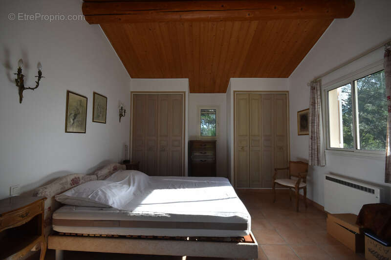 Maison à PERNES-LES-FONTAINES