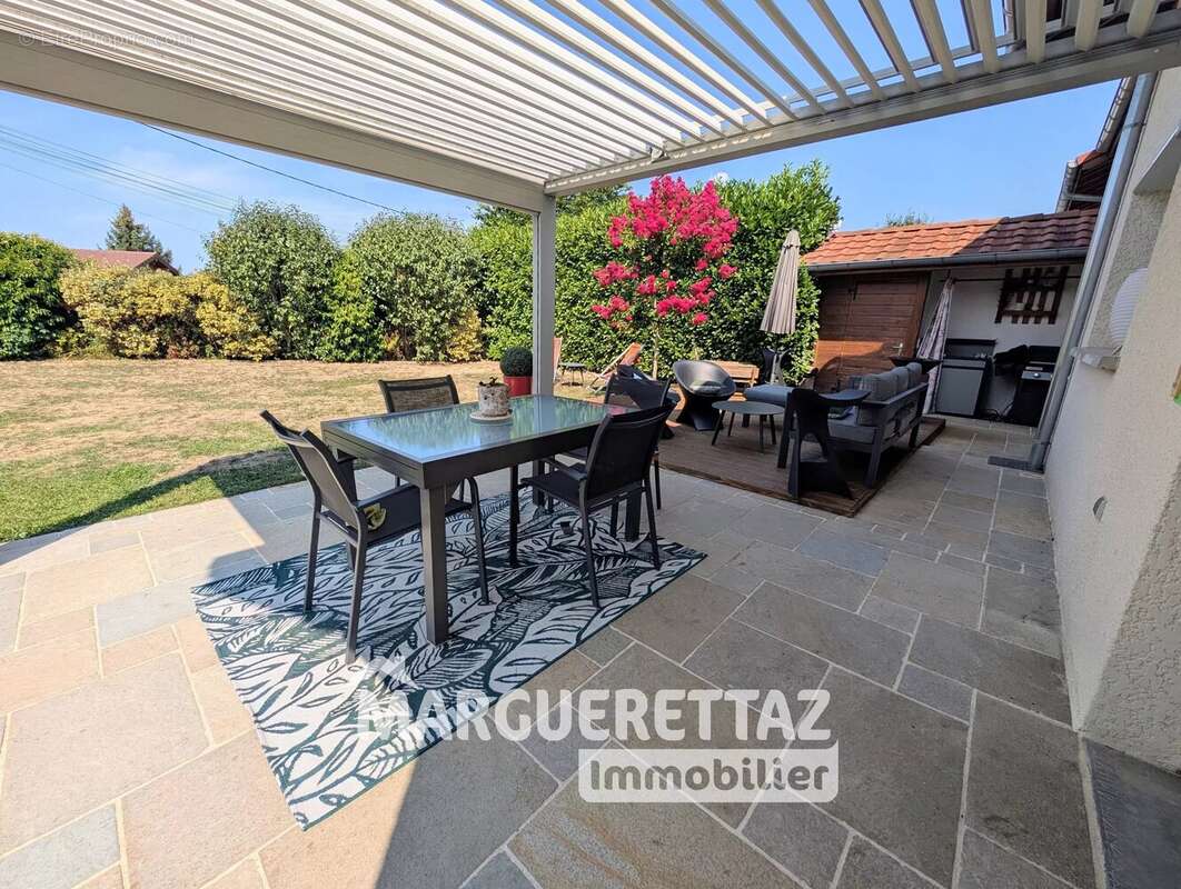 Maison récente T5 sur terrain plat et clôturé - photo 4