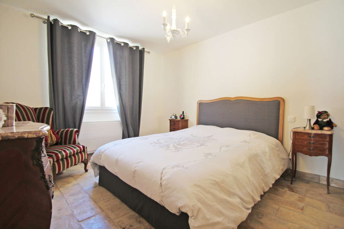 Villa plain-pied de 140 m2 - Tourrettes-sur-Loup - photo 10
