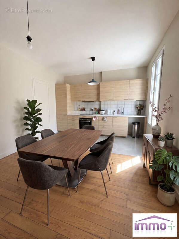 T3 de charme, plein sud, entièrement rénové  50.64m²? 2 chambres + 2 caves - photo 2