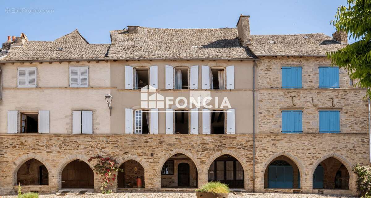 Maison à SAUVETERRE-DE-ROUERGUE