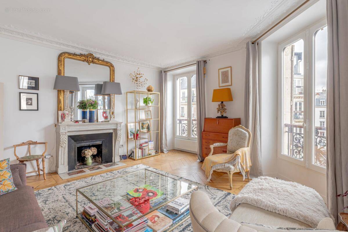 Appartement à PARIS-4E