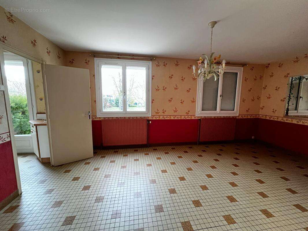Maison à POUZAUGES