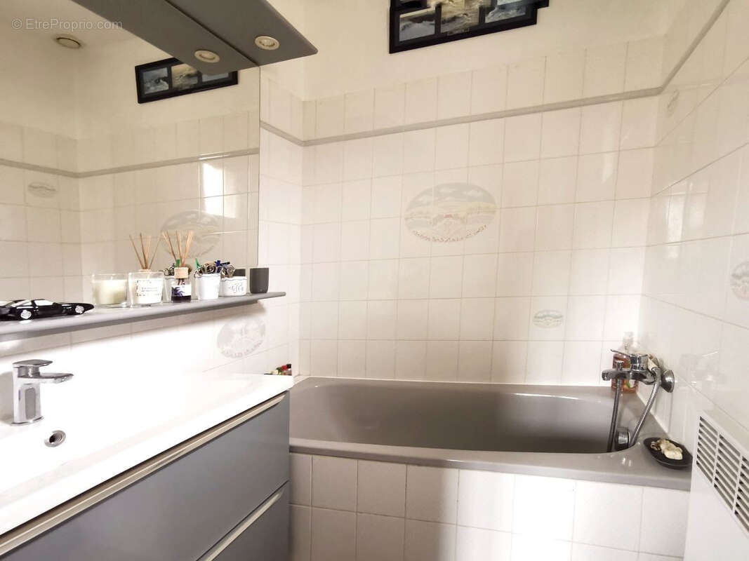 Maison à MAGNY-LES-HAMEAUX