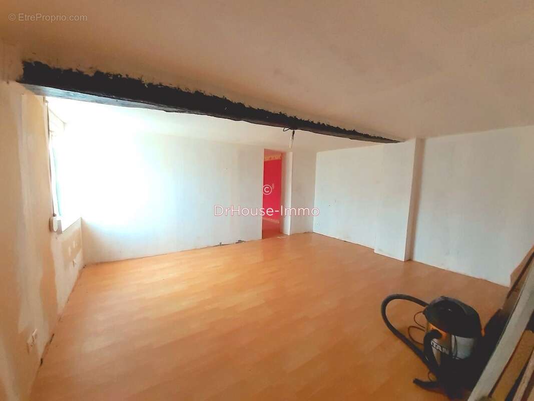 Maison 114 m² à Beaumont-Le-Roger  - photo 6