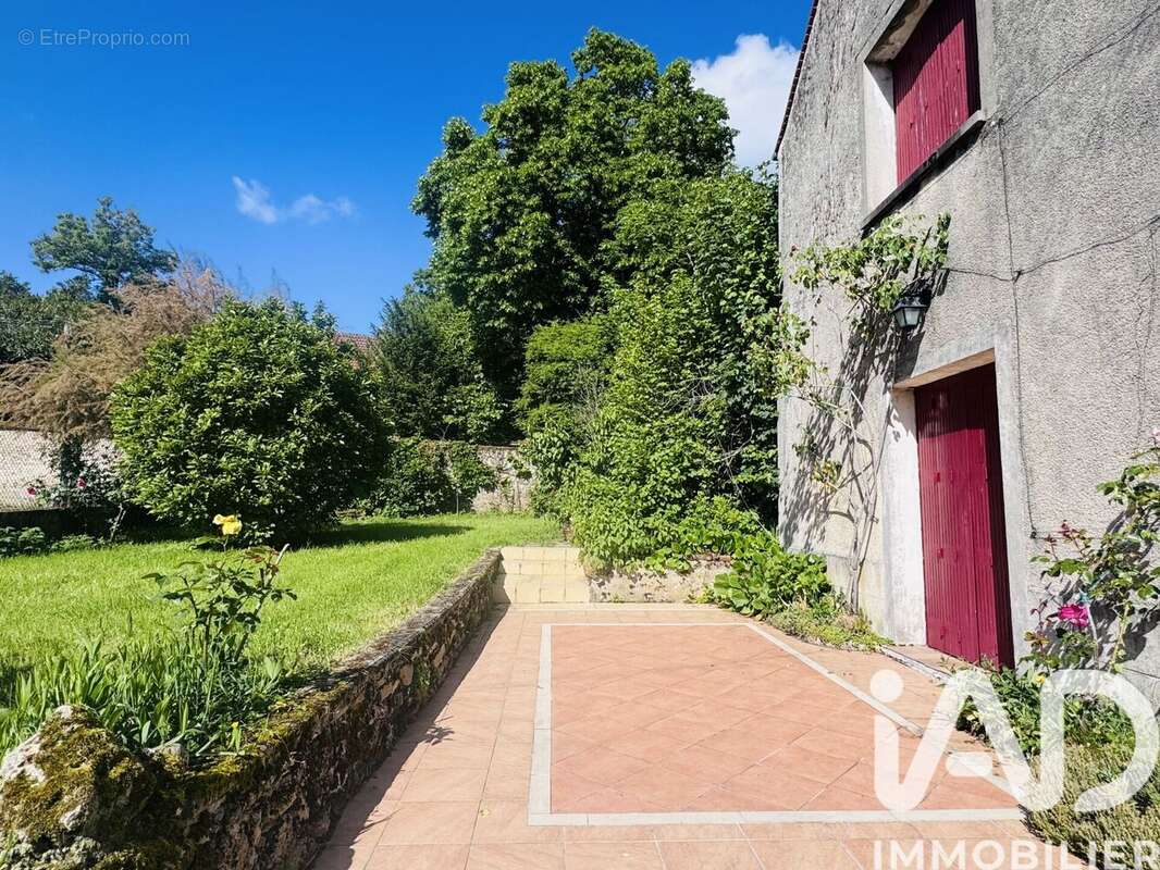 Photo 2 - Maison à LE TREMBLAY-SUR-MAULDRE