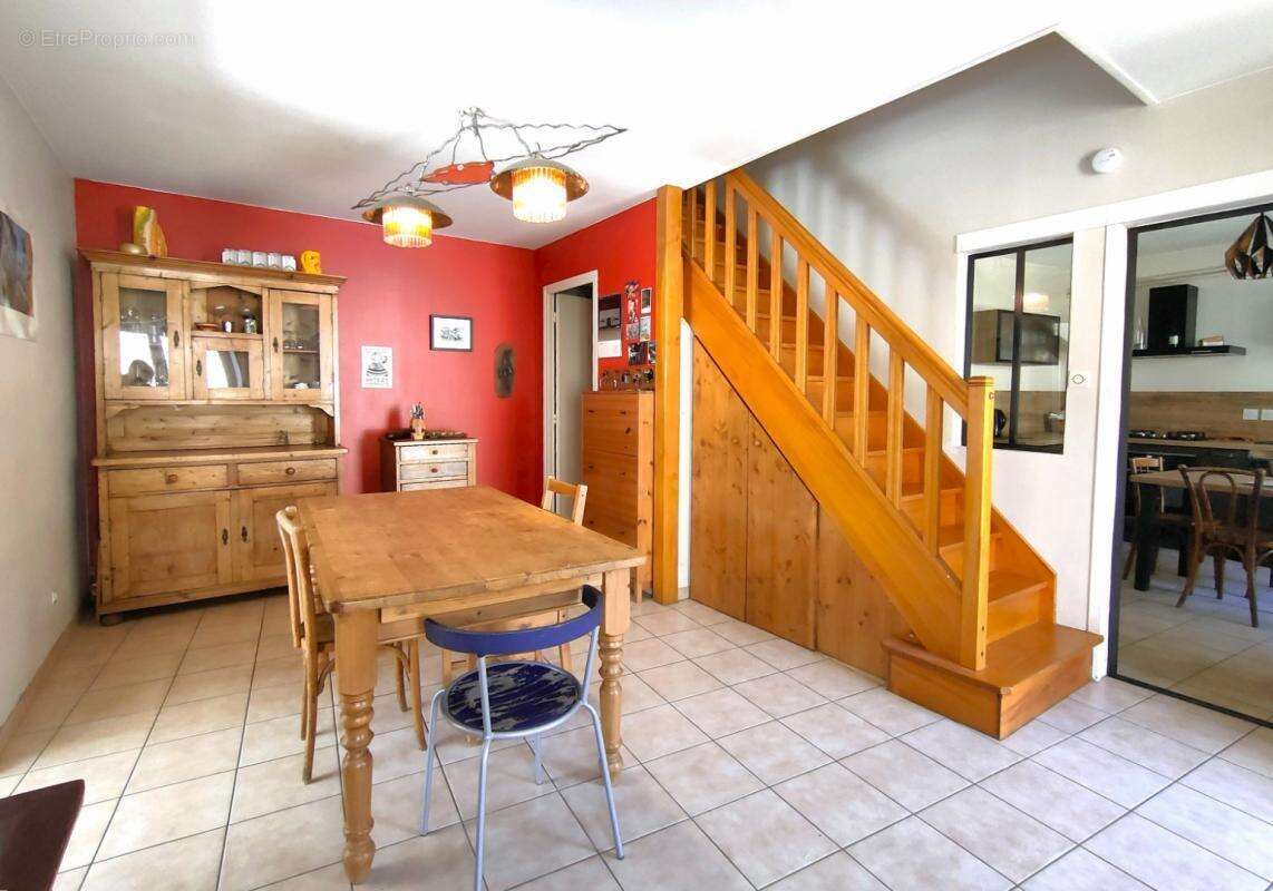Maison 5 pièces / 114 m² / 399 500 EUR / MIRIBEL - photo 5