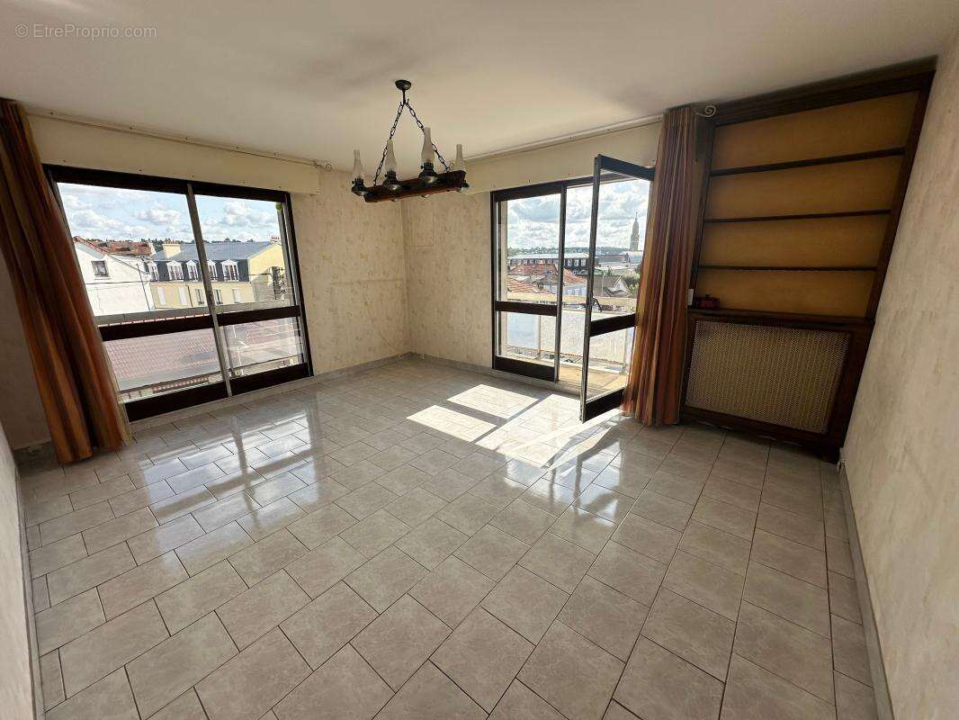 Appartement à VILLEMOMBLE