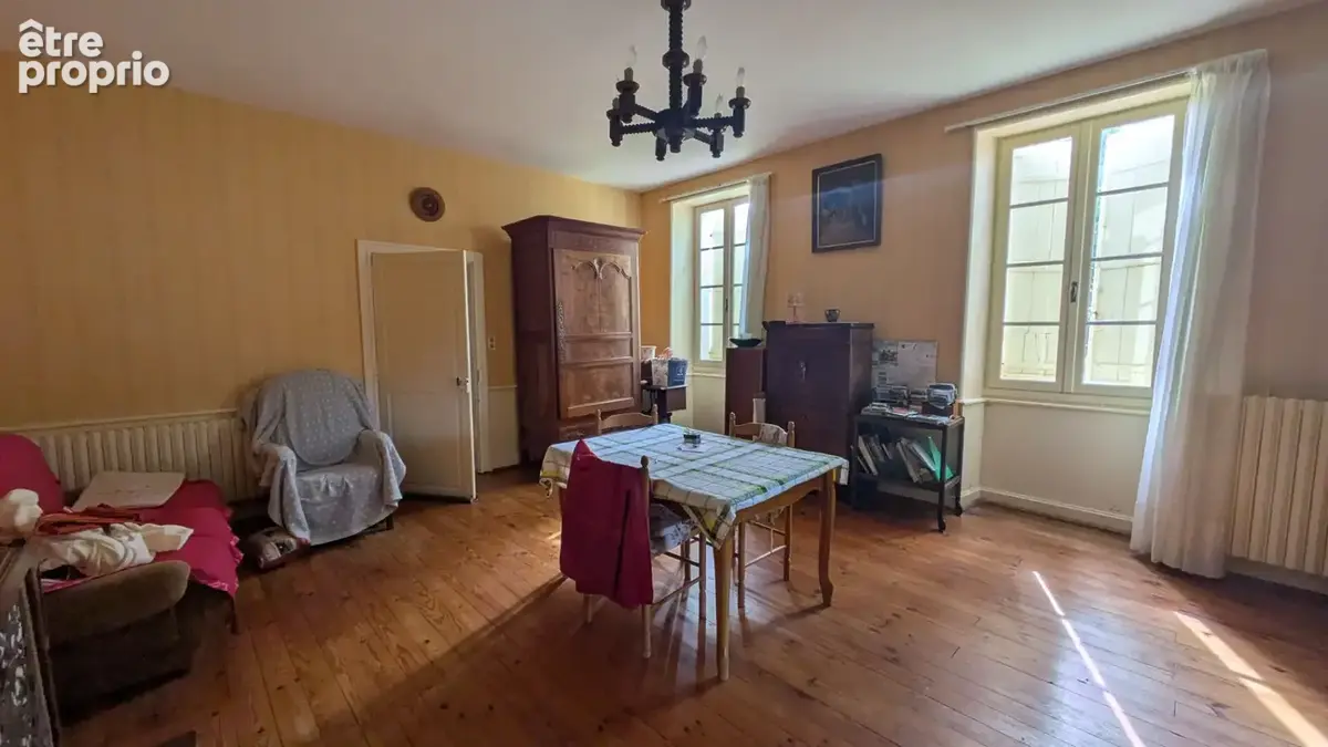 Saint-hippolyte - propriété de caractère - 8 chambres - 275 m² - nombreuses dépendances - photo 4