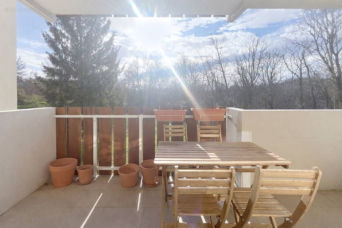 Appartement à OULLINS