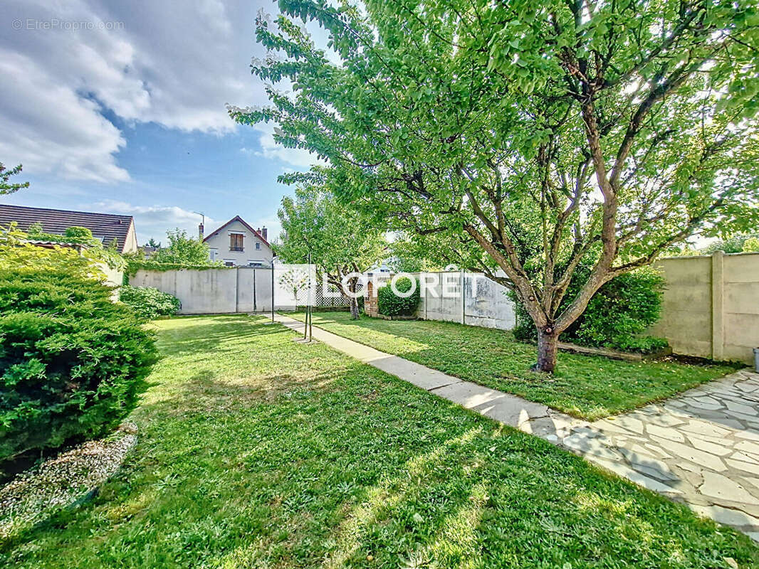 Maison à BONNEUIL-SUR-MARNE