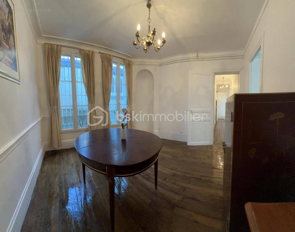 Appartement à AUBERVILLIERS