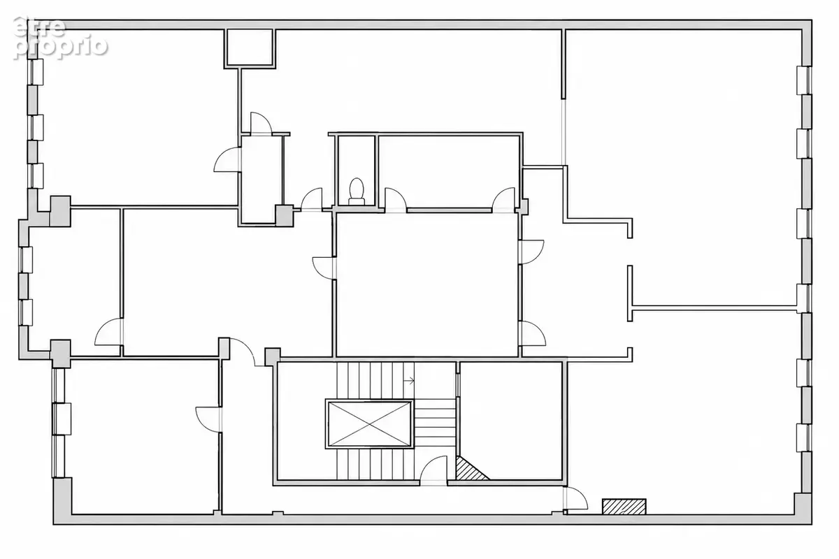 À VENDRE   Locaux professionnels de 196,69 m2 avec ascenseur, situé en plein coeur du centre-ville de Strasbou - photo 4