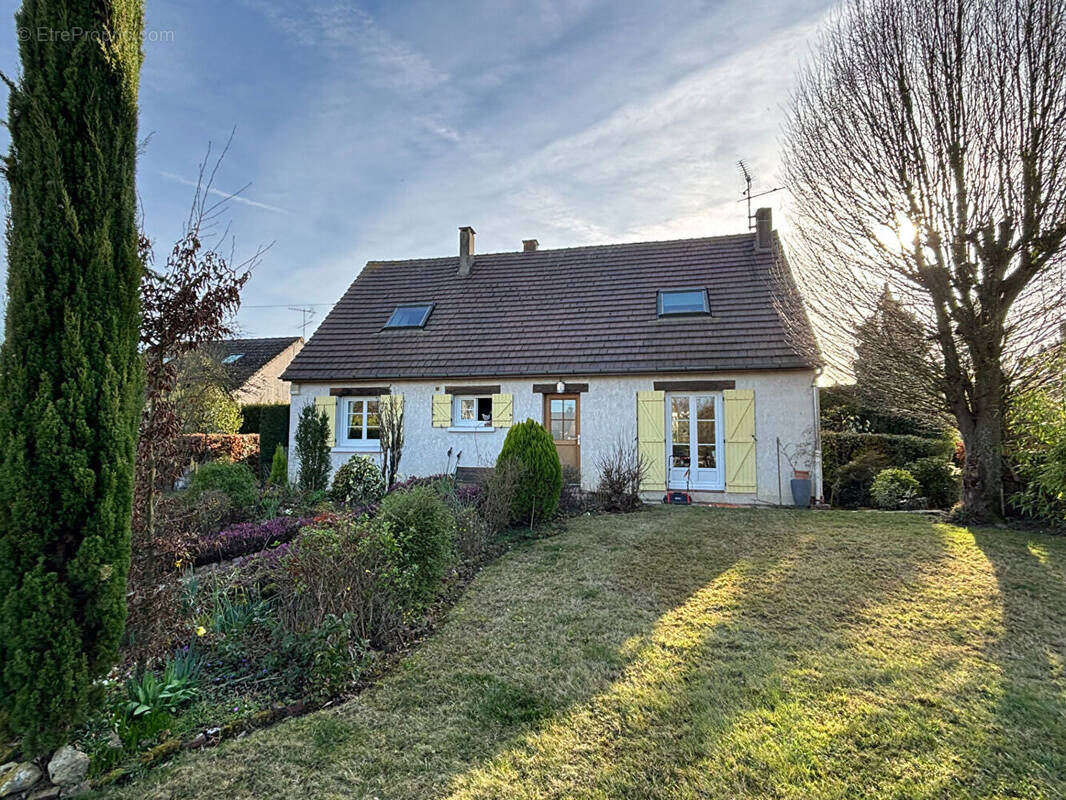 Maison à SAINTE-GENEVIEVE