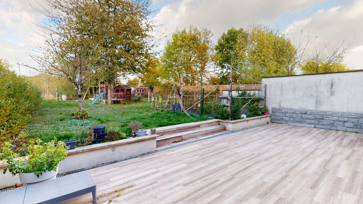 Maison à CHANGIS-SUR-MARNE