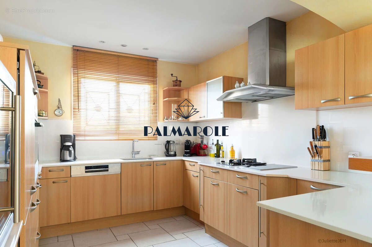 Maison à VILLENEUVE-DE-LA-RAHO