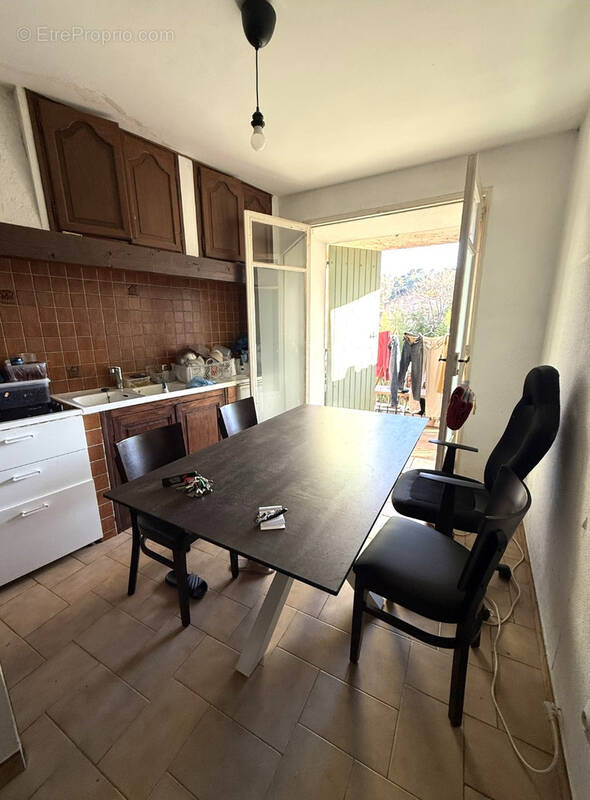 Appartement à SAINT-CYR-SUR-MER