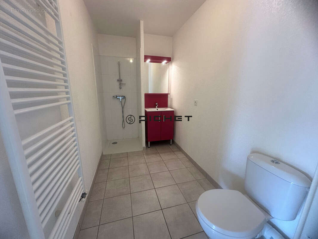 Appartement à VILLENAVE-D&#039;ORNON