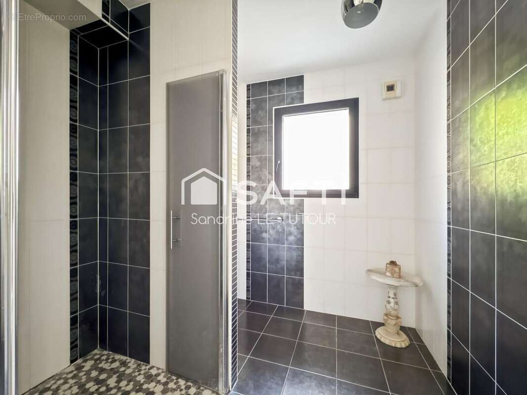 Photo 8 - Maison à LOCQUELTAS